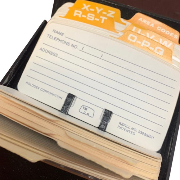 Vintage Rolodex Petite Complete Plastic Organizing Box W Phone Number Cards - Picture 6 of 6